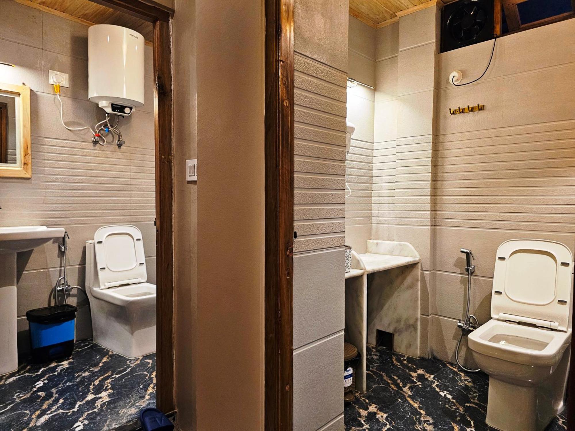 Hotel Golden Orchid Дарджилинг Экстерьер фото